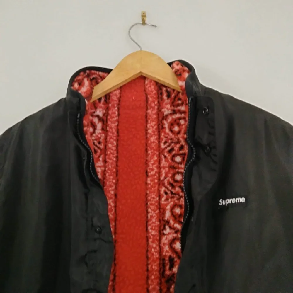 Supreme Reversible Bandana Fleece Jacket in Red Small